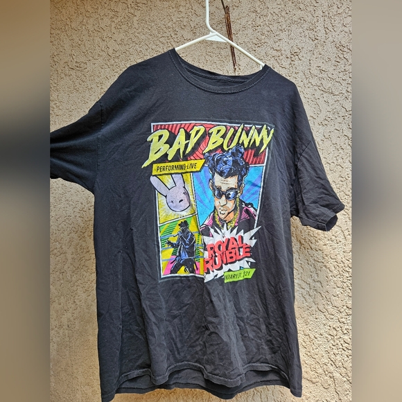 Bad Bunny WWE 2021 Royal Rumble T-Shirt Extra Large - Picture 1 of 4